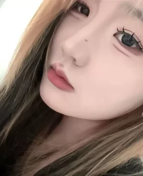 银川年轻女孩