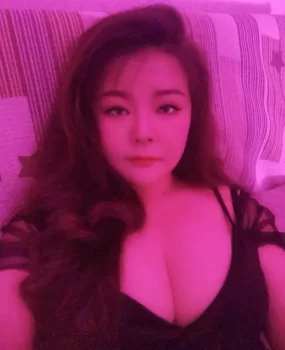 劲道的服务 、豪乳的狂欢