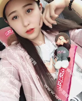 约大连网红邻家少女月月，态度好，颜值高