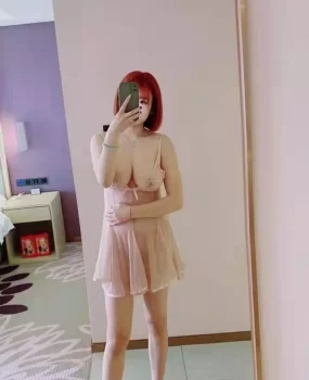 温柔甜美的长腿嫩妹